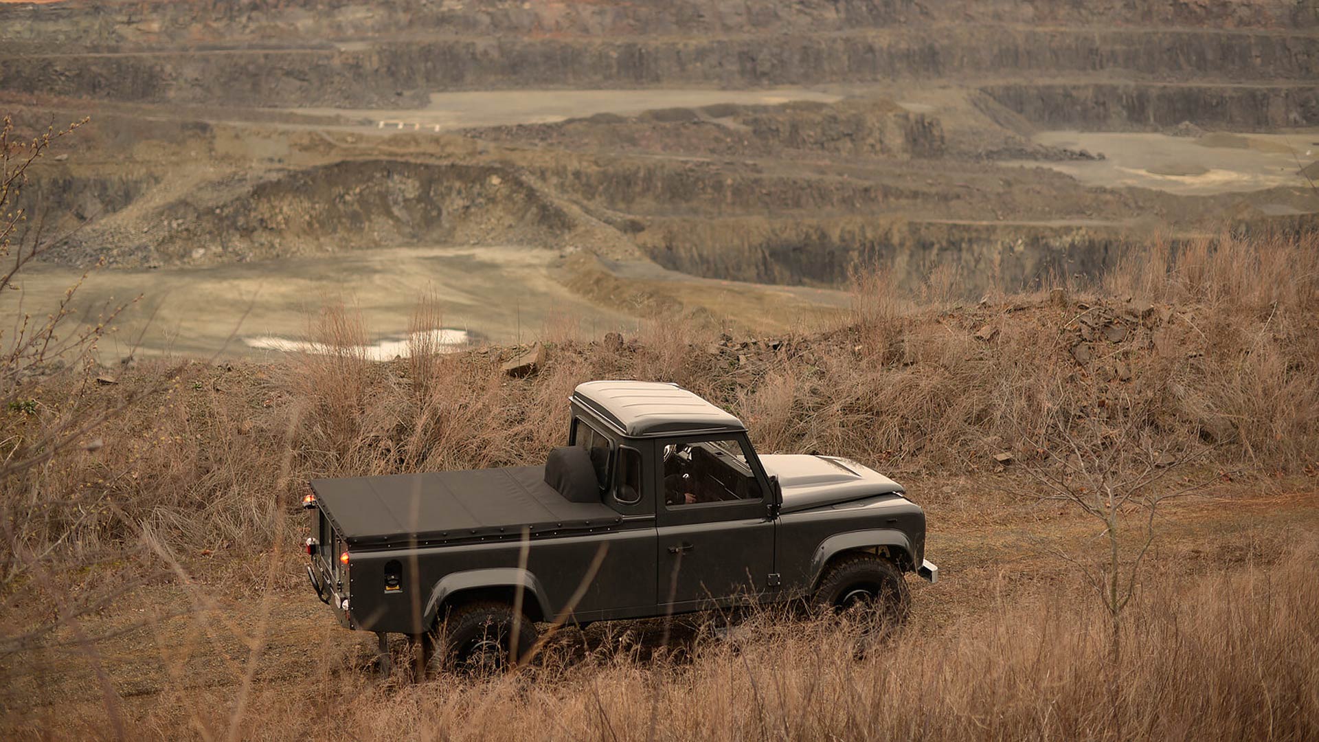 Commonwealth Classics Defender 110 Pickup