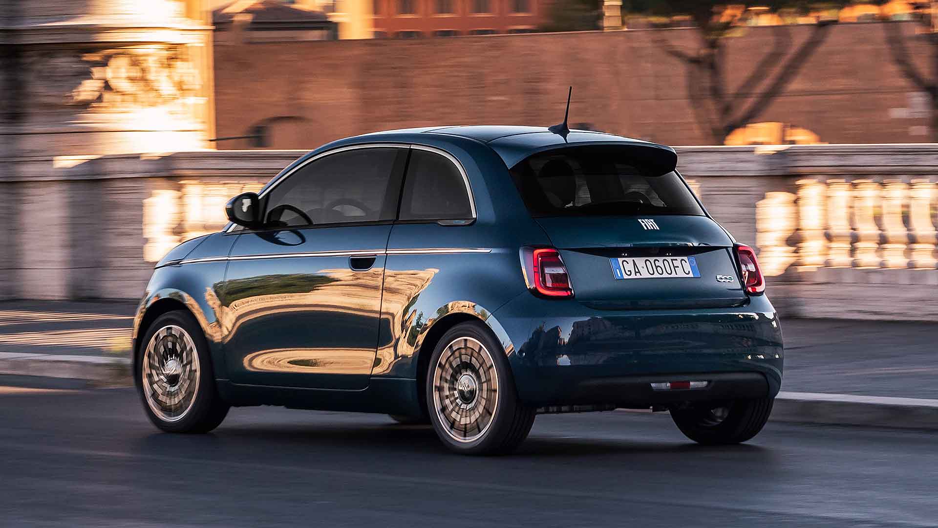 Electric Fiat 500 hatch rear