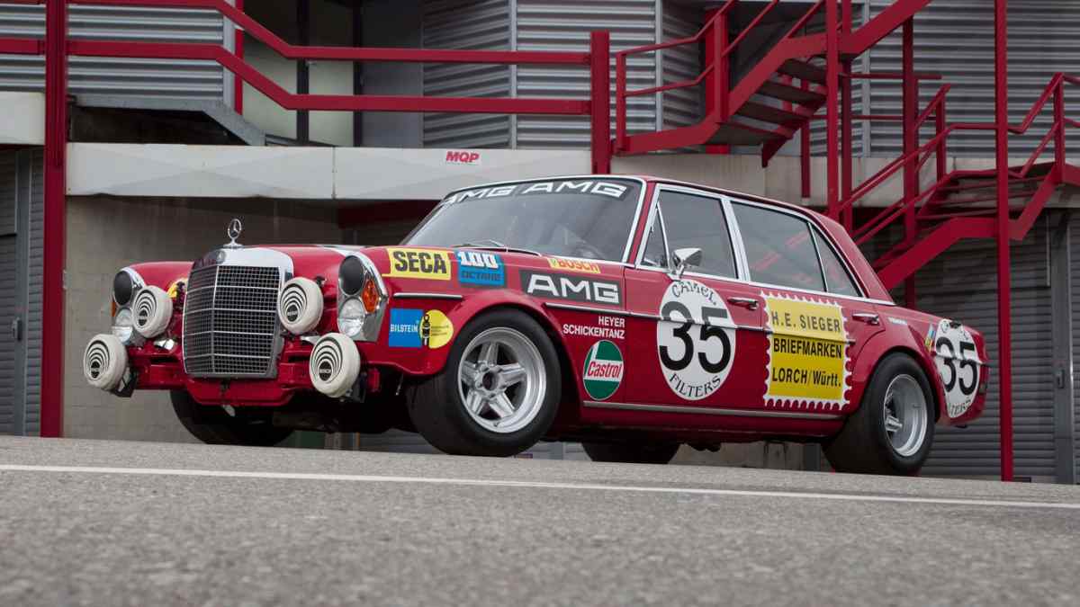 AMG 300 SEL ‘Red Pig’