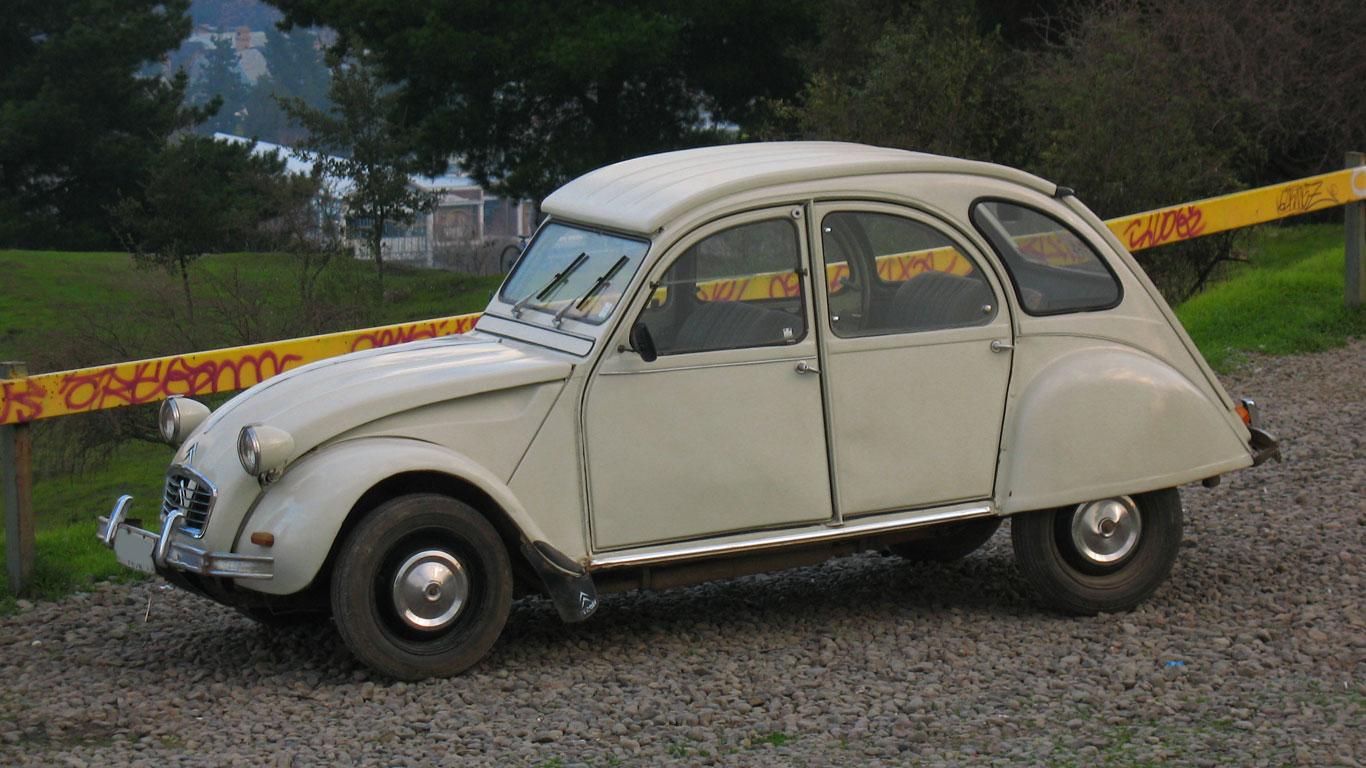 Citroeneta AX330