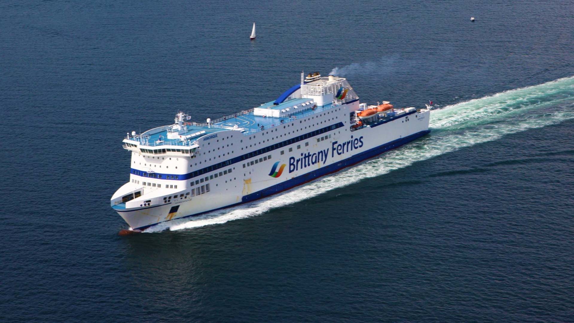 Brittany Ferries Armorique leaving Plymouth