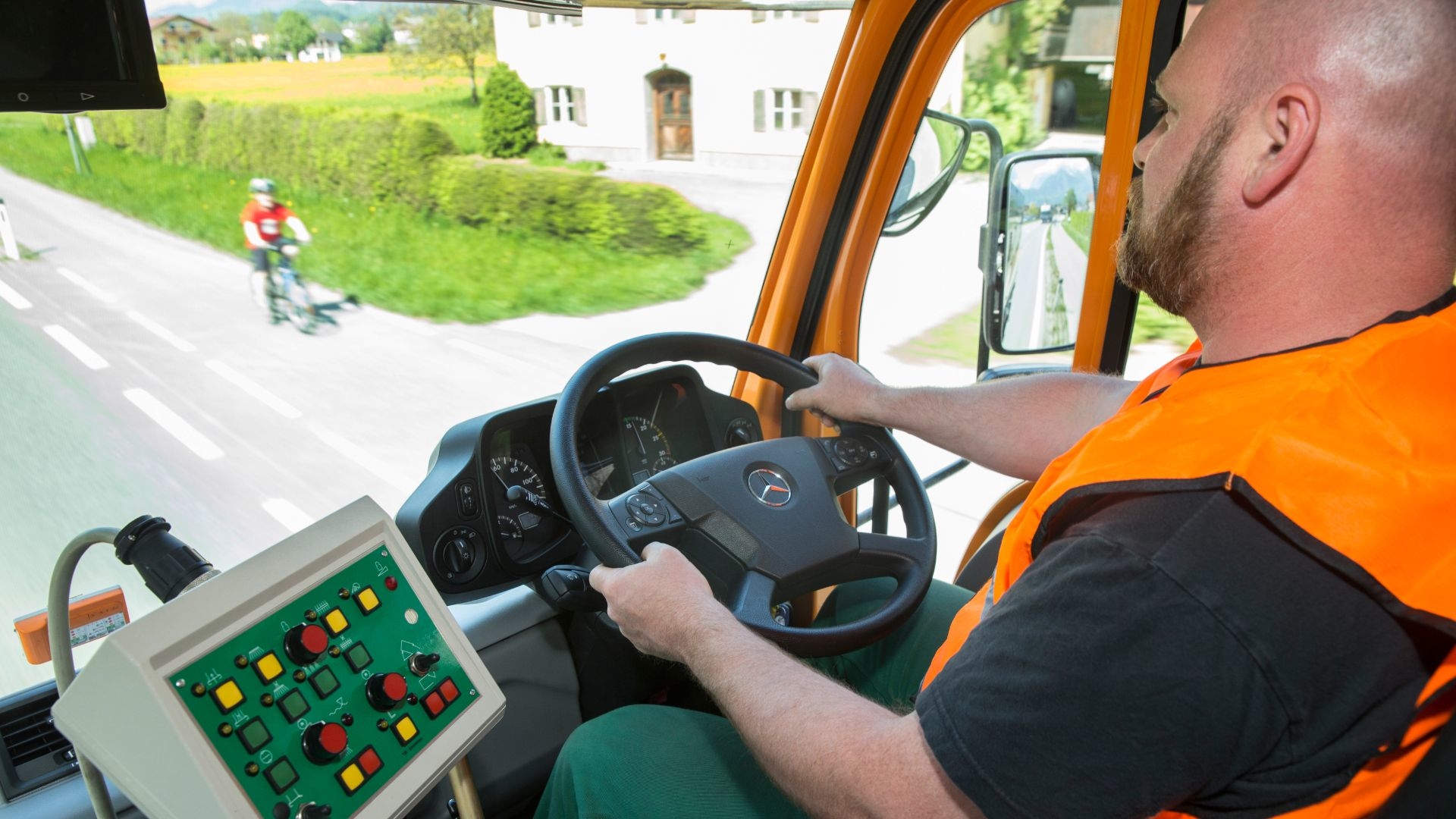 Mercedes-Benz Unimog