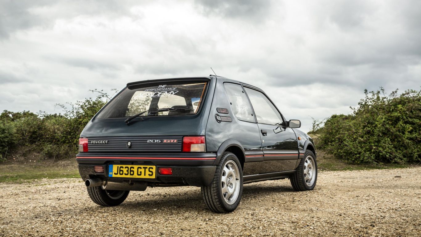 Peugeot 205 Mi16