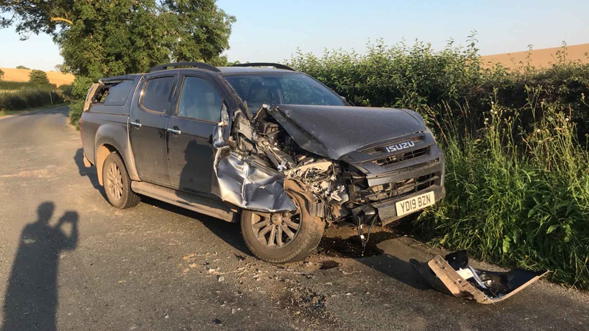 Isuzu D-Max car crash