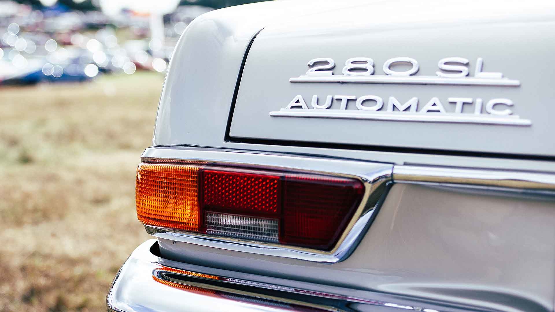 Retro Mercedes-Benz 280 SL Automatic