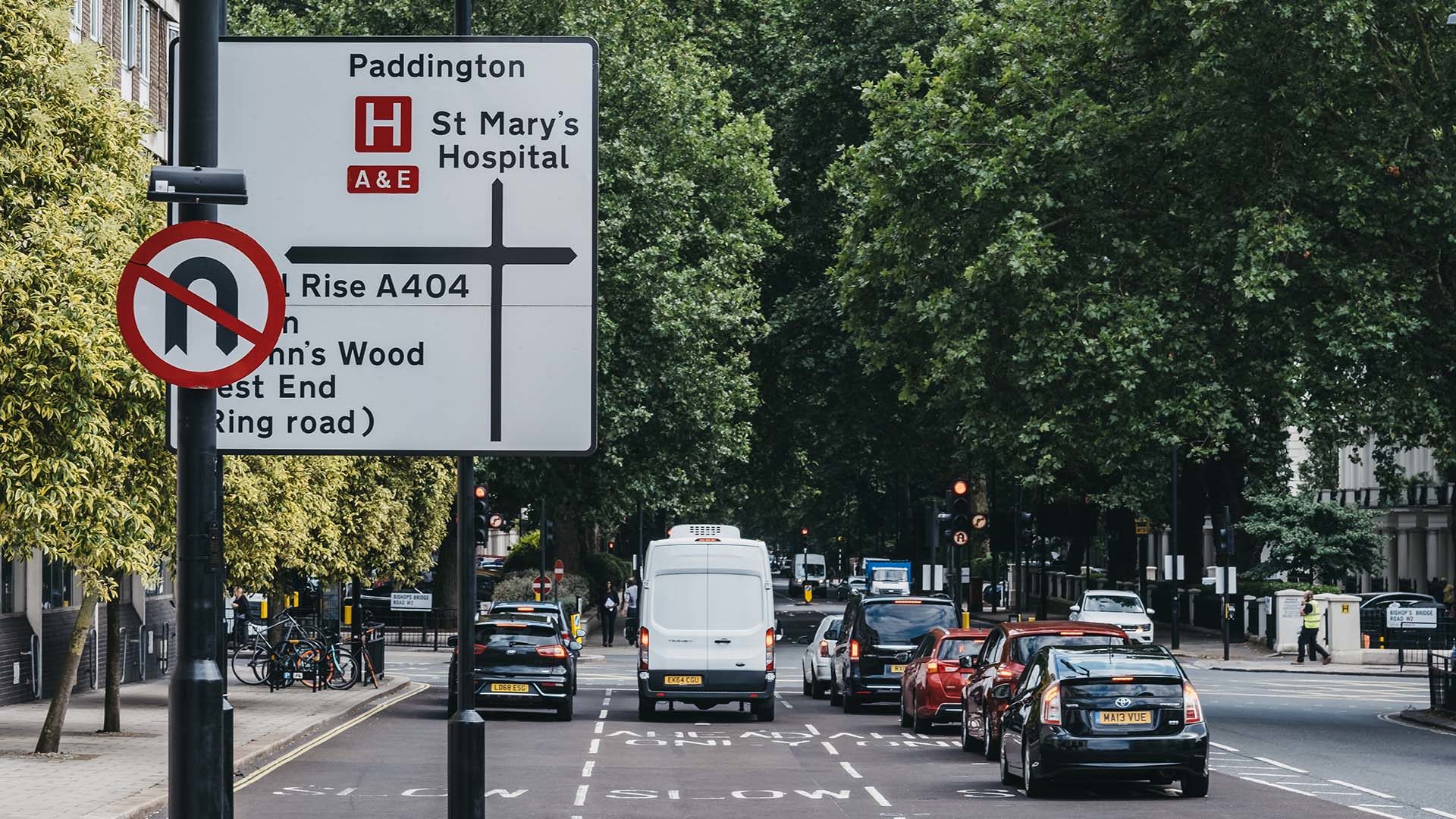 No U-turn sign in London