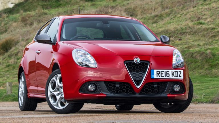 Alfa Romeo Giulietta 2010-2011 review