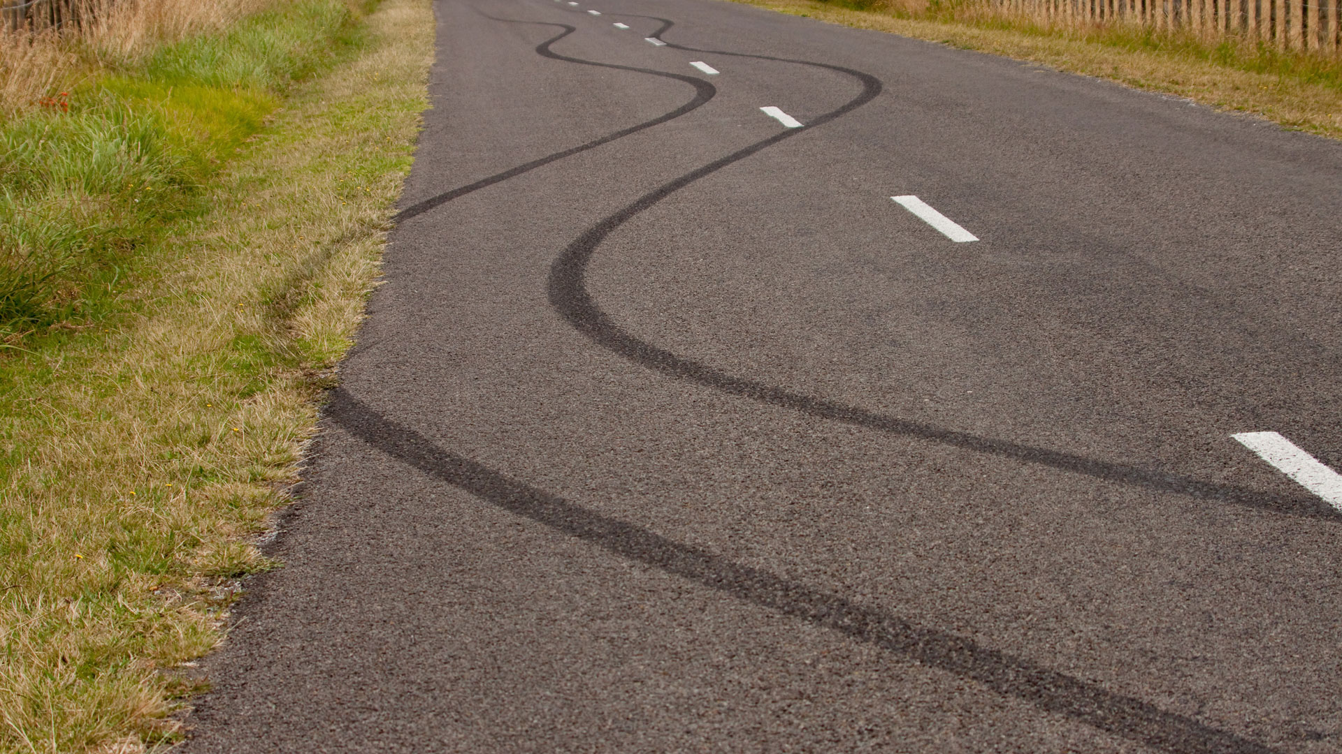 Longest continuous car skid