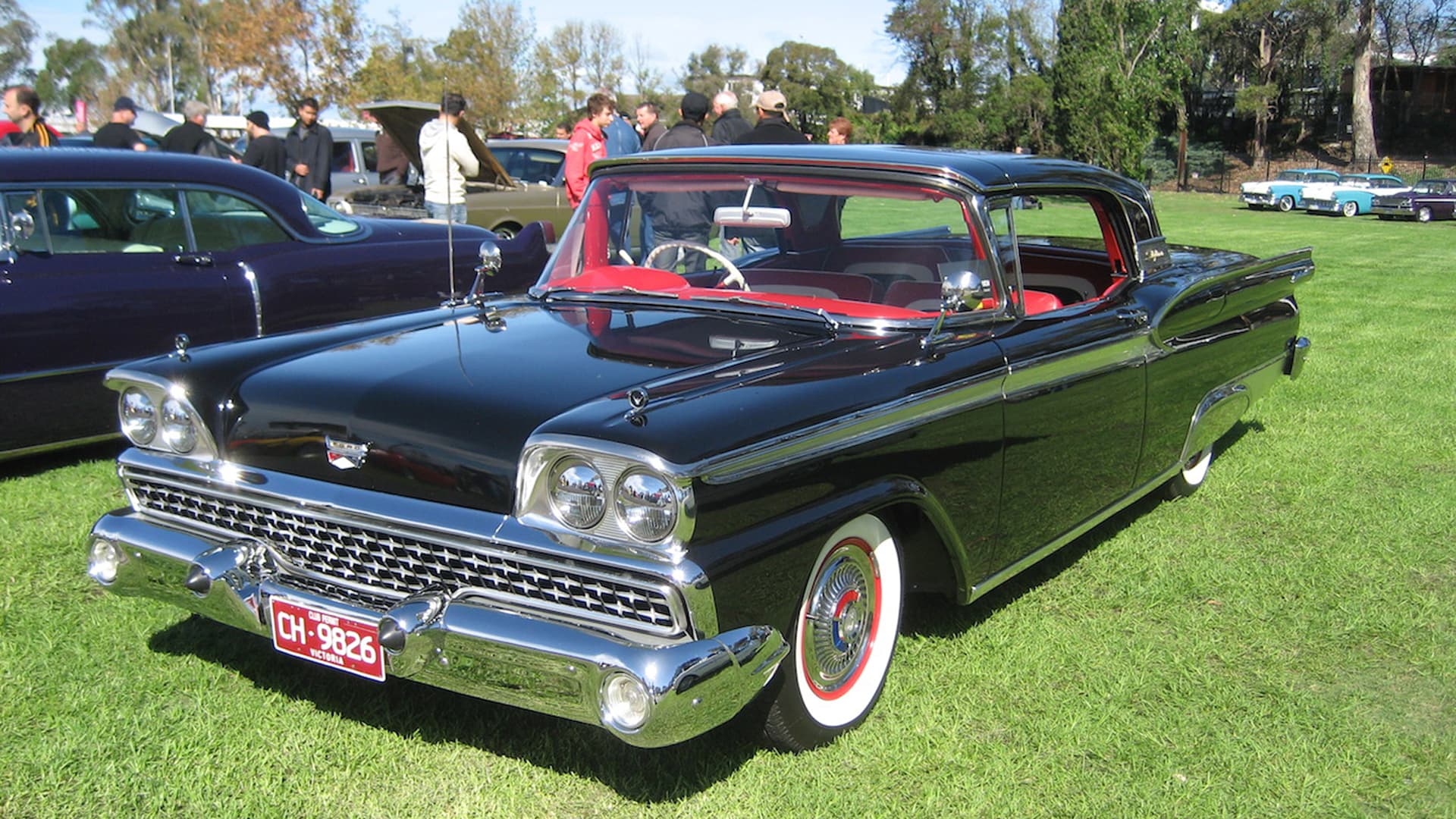 1957 Ford Fairlane 500 Skyliner