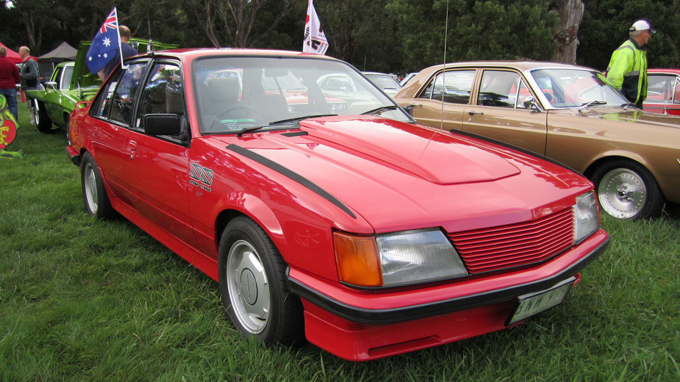 Holden VH Commodore SS