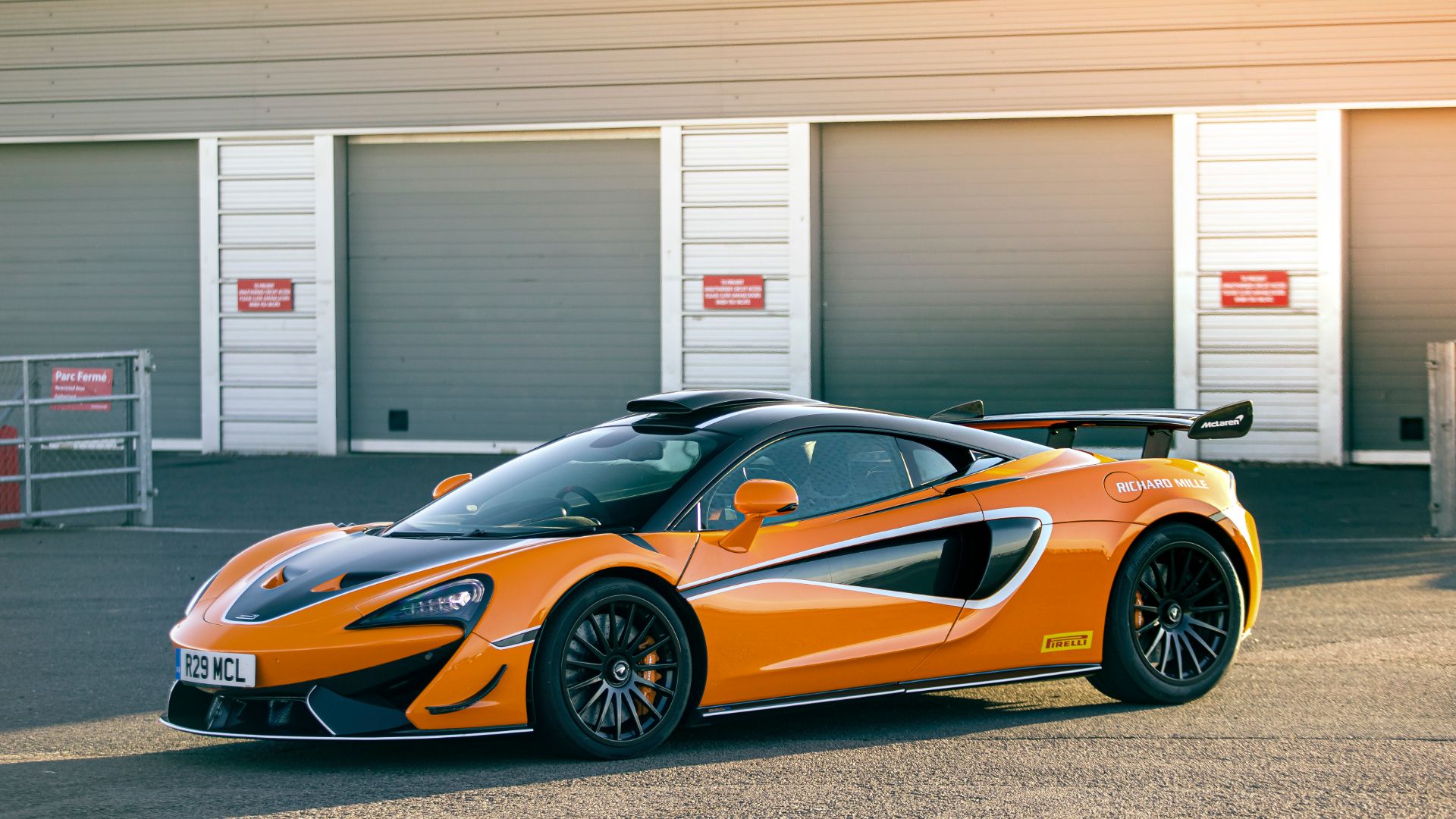 McLaren 620R