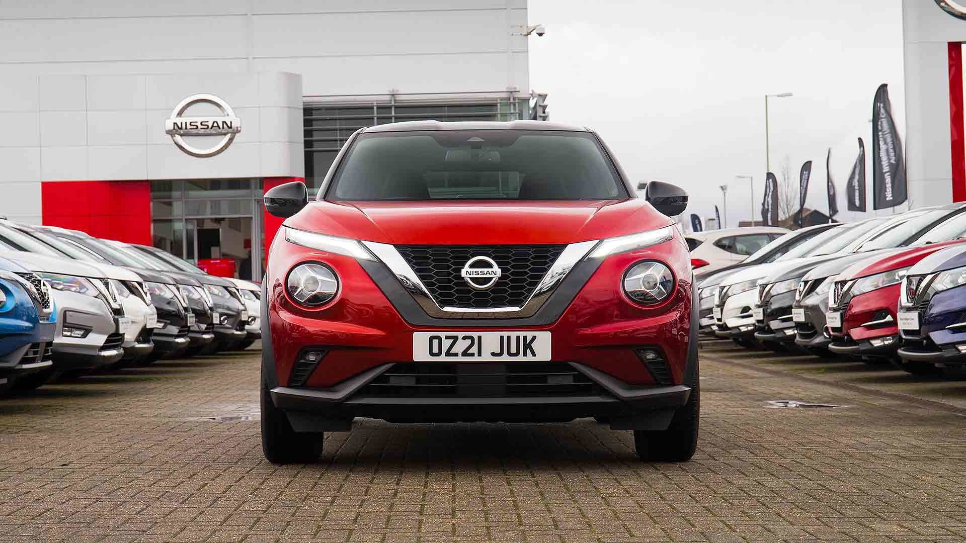 21-plate Nissan Juke on a retailer forecourt