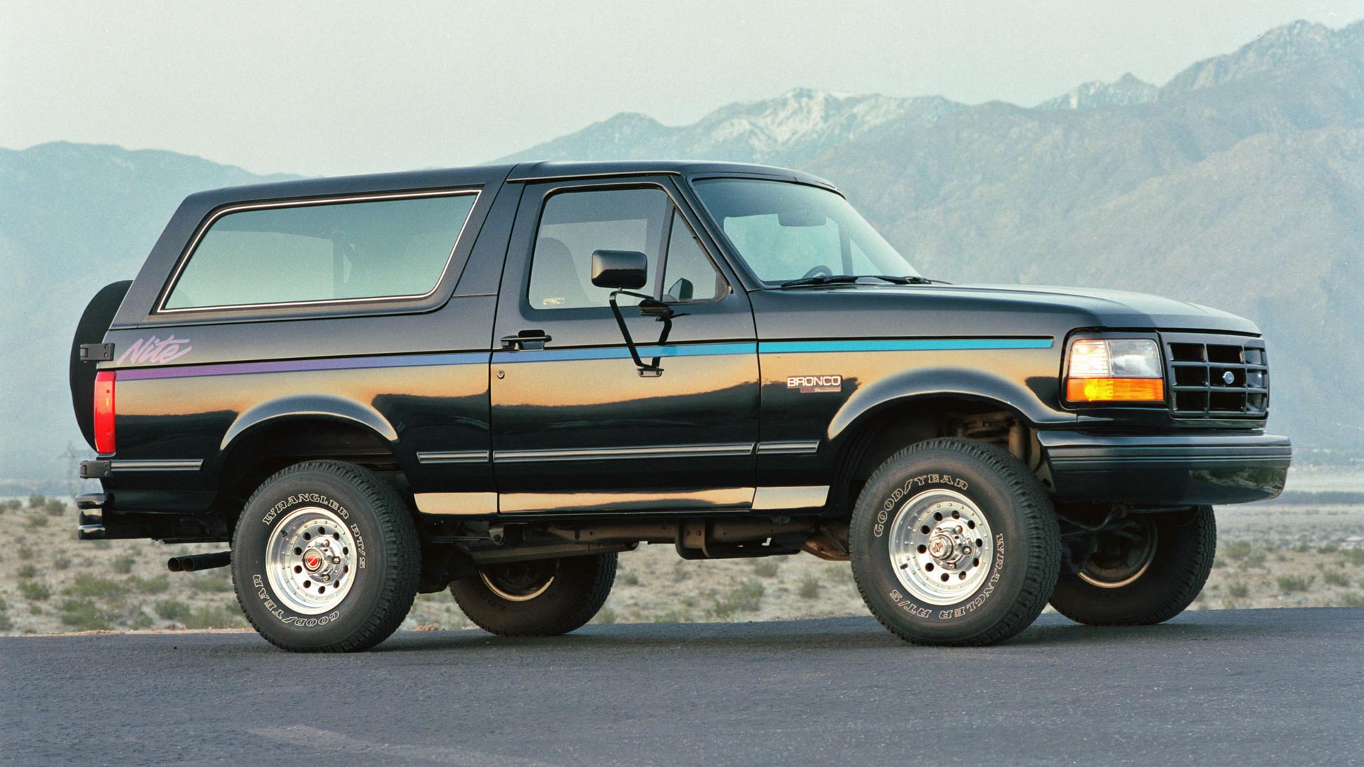 1992 Ford Bronco Nite Edition