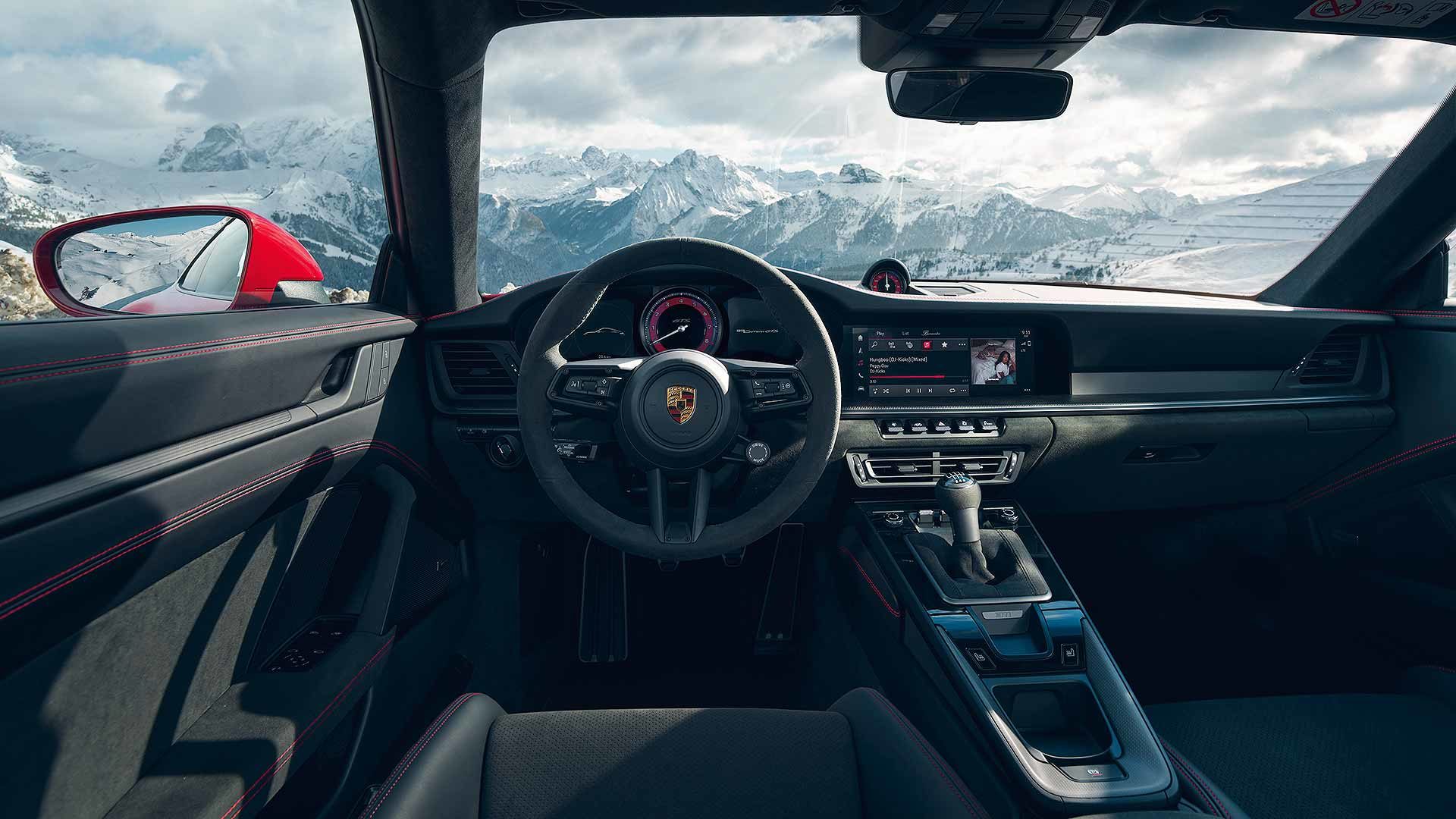 2021 Porsche 911 GTS