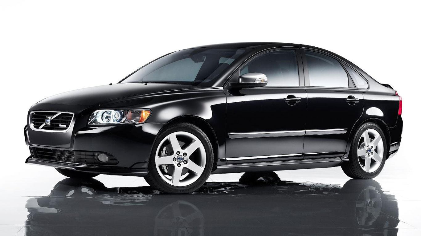 Quantum of Solace: Volvo S40