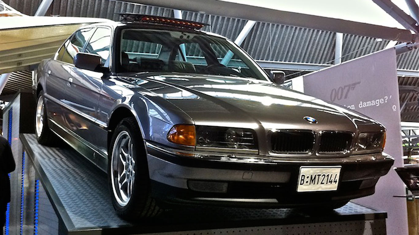 Tomorrow Never Dies: BMW 750iL