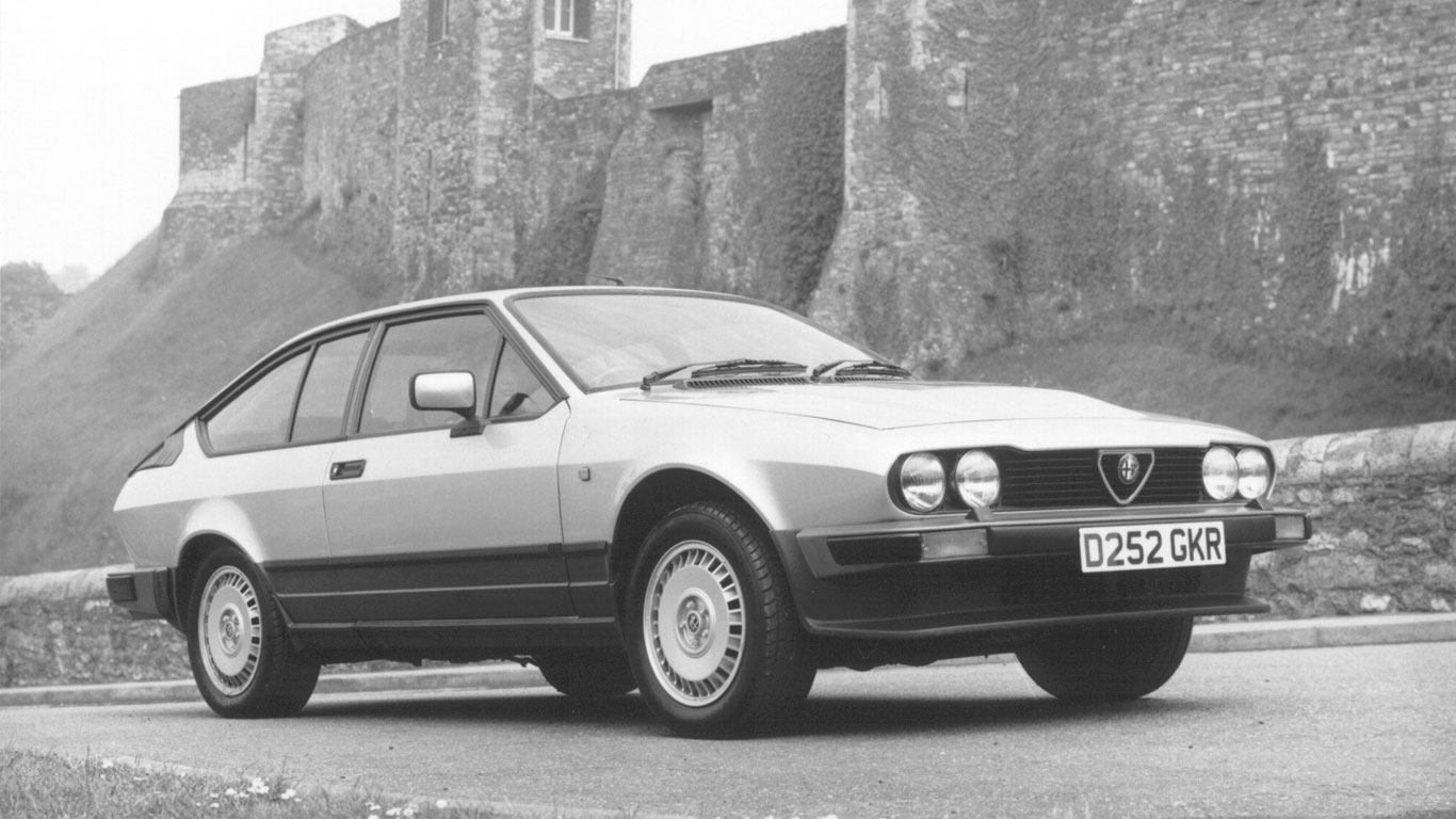 Octopussy: Alfa Romeo GTV6