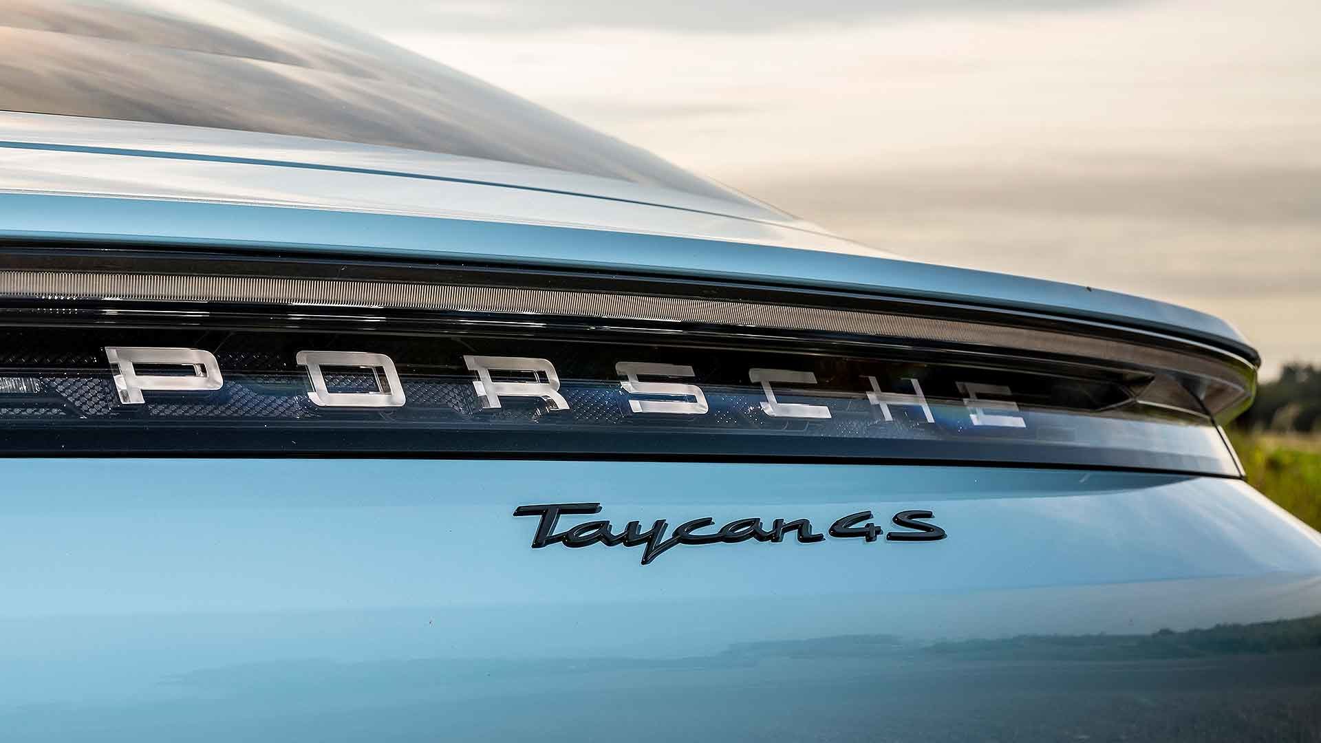 Porsche Taycan 4S