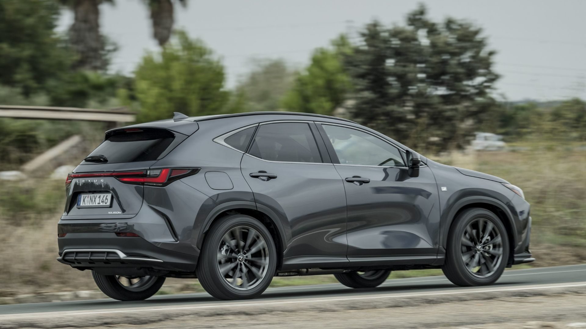 Lexus NX 450h+