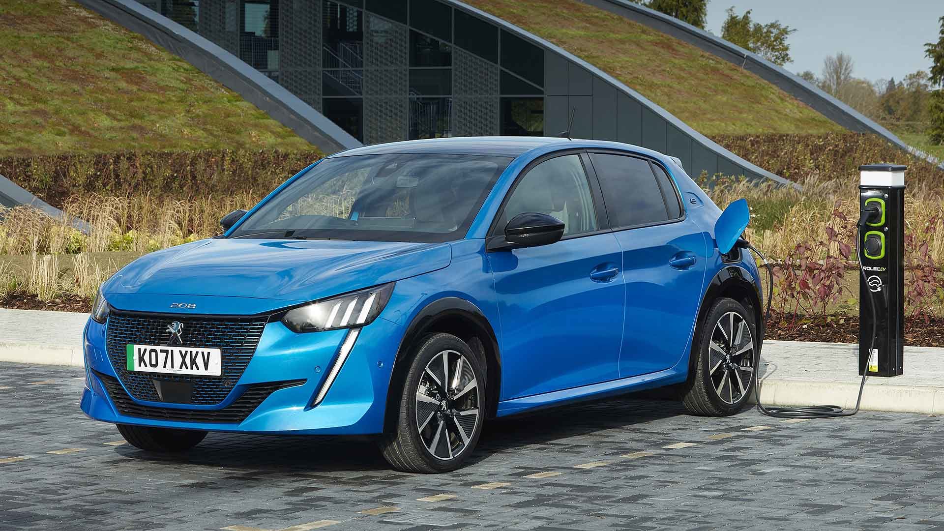 Peugeot e-208