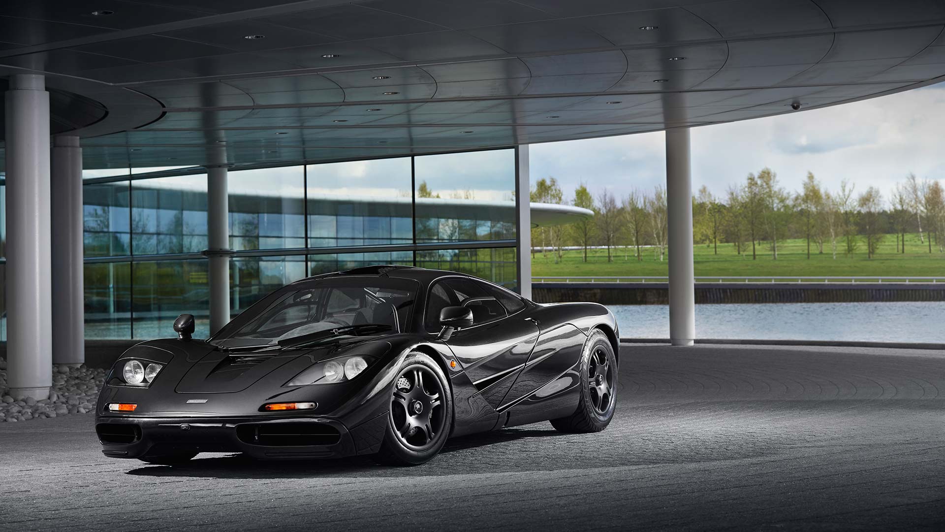 McLaren names a supercar after Formula 1