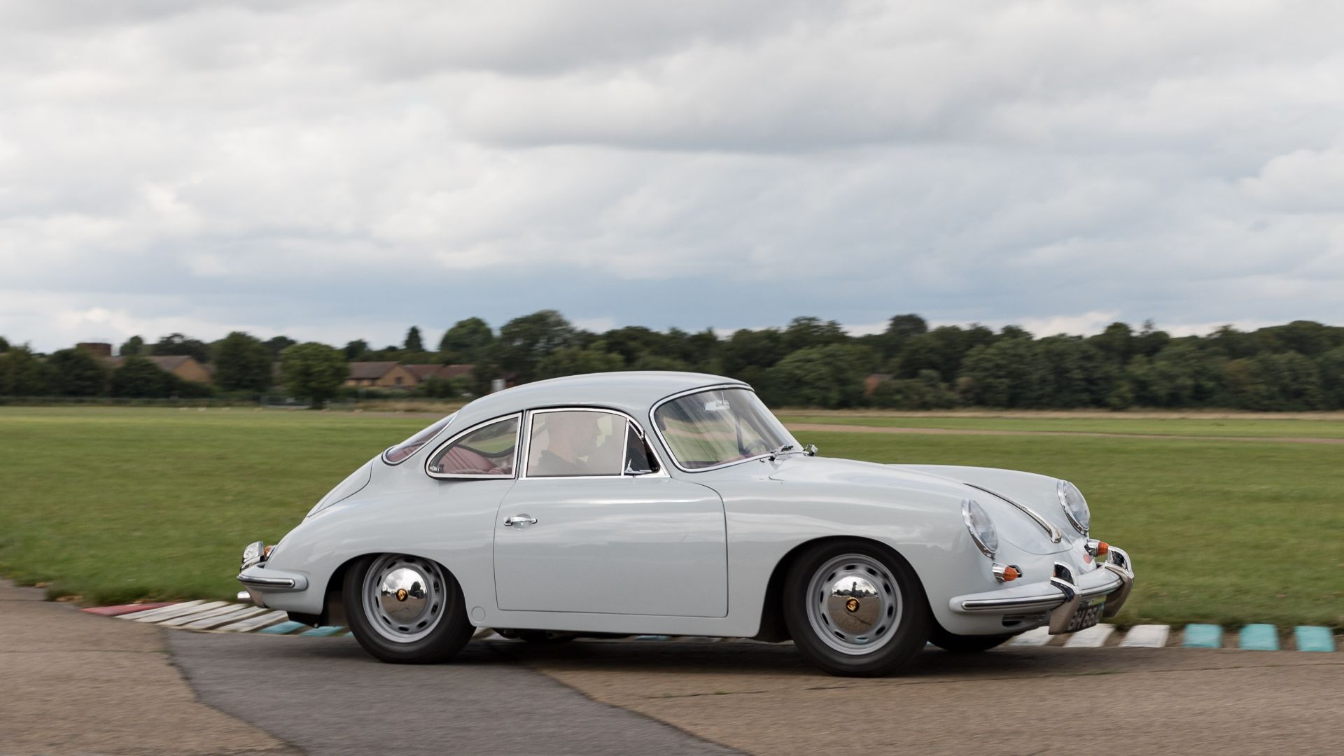 Porsche 356 by Electrogenic