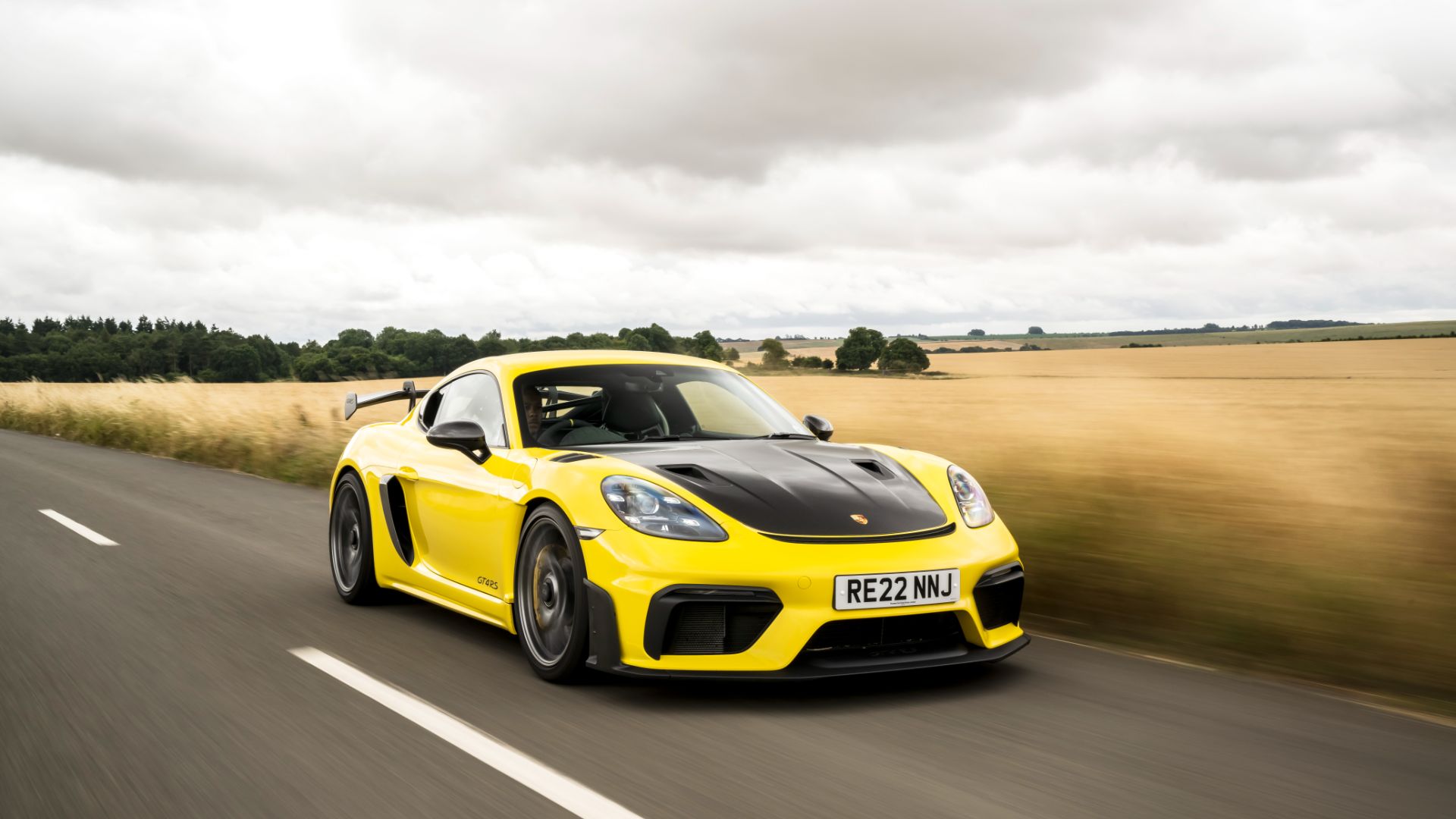 Porsche Cayman GT4 RS