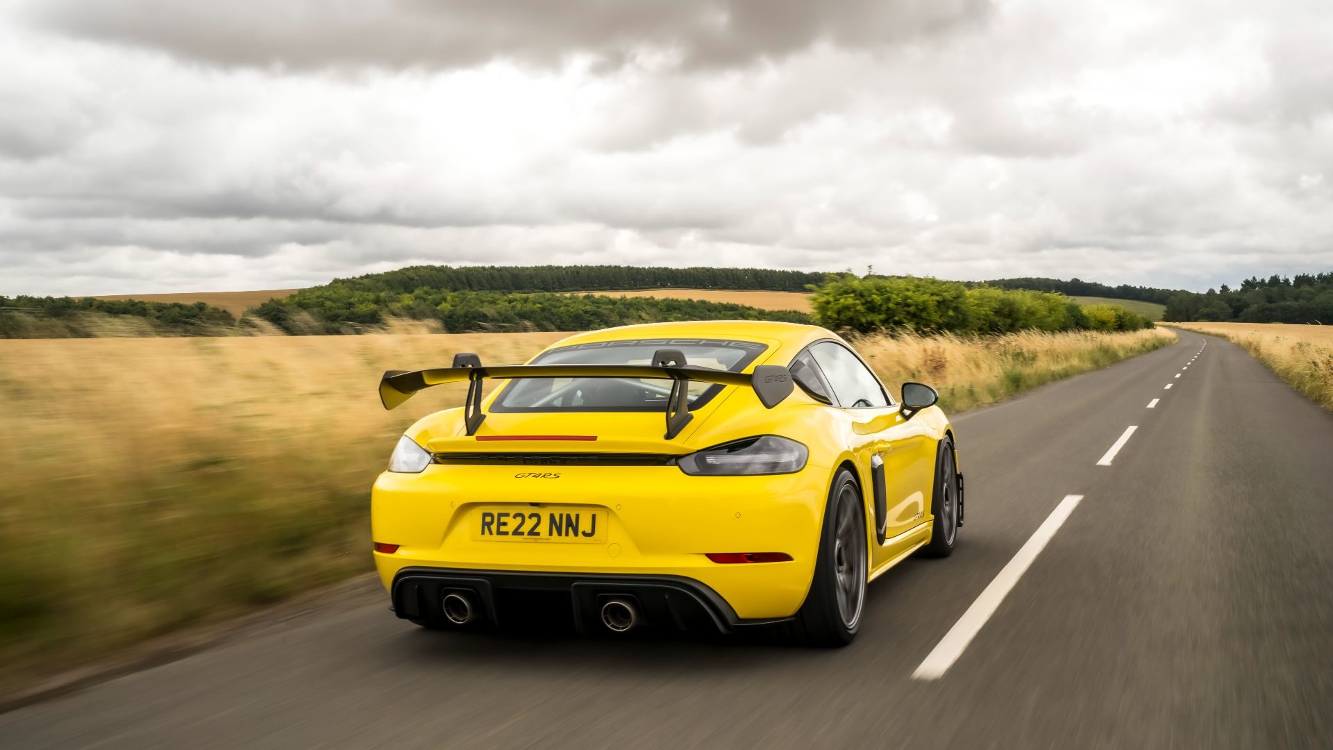 Porsche Cayman GT4 RS