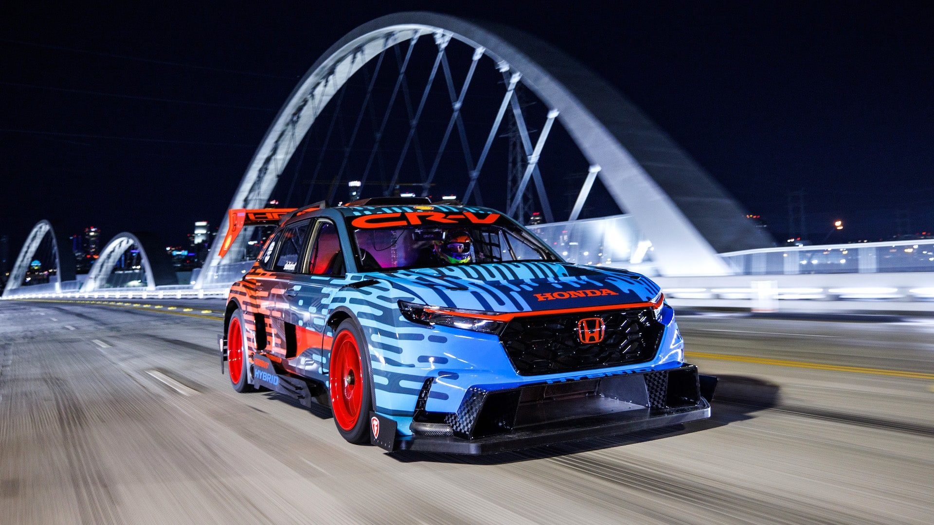 Honda has made a CR-V powered by an IndyCar hybrid engine