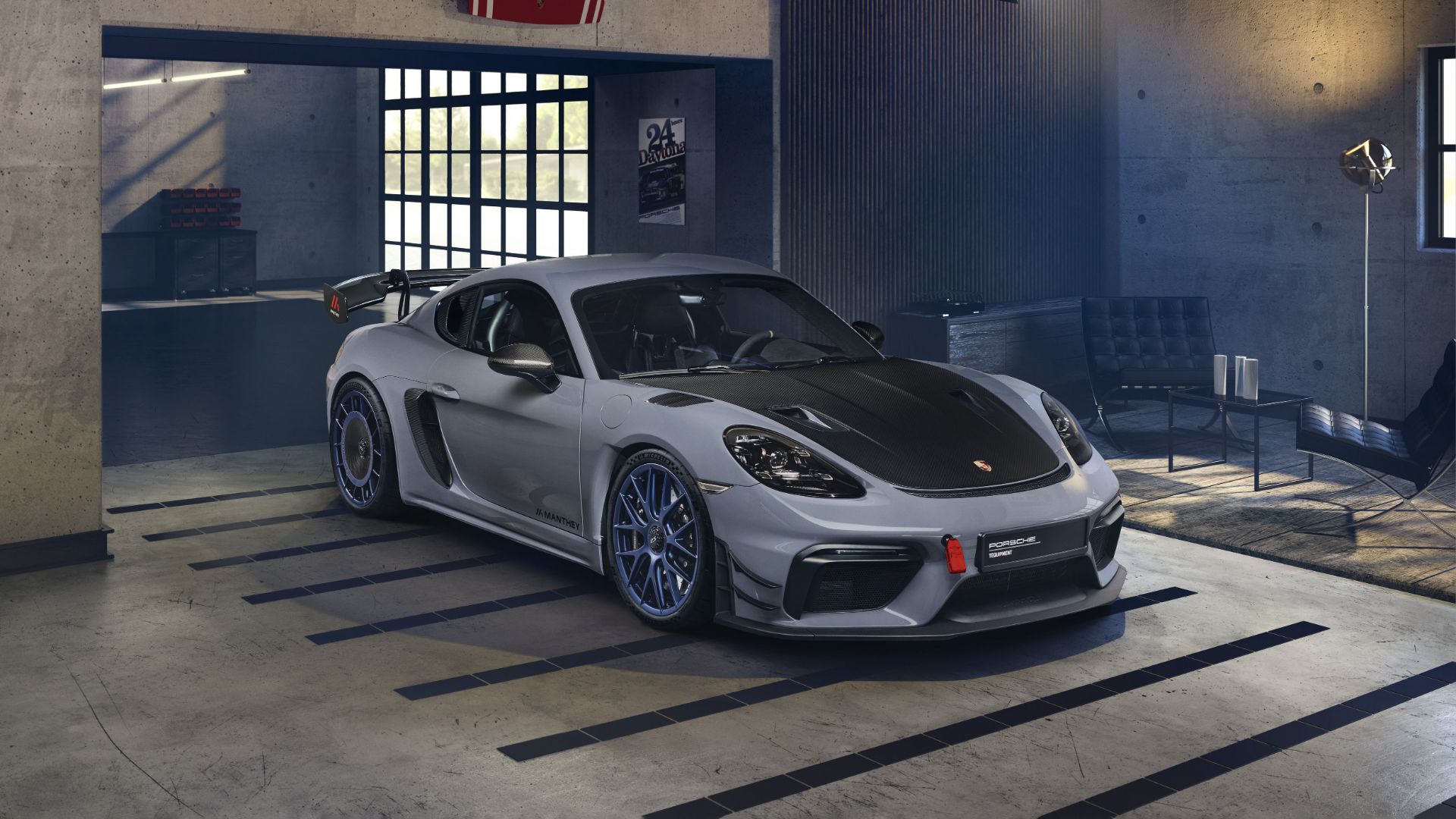 Porsche 718 Cayman GT4 RS with Manthey Kit